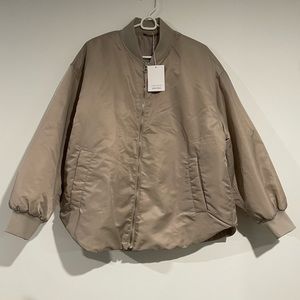 Silky puff stylish zipper jacket